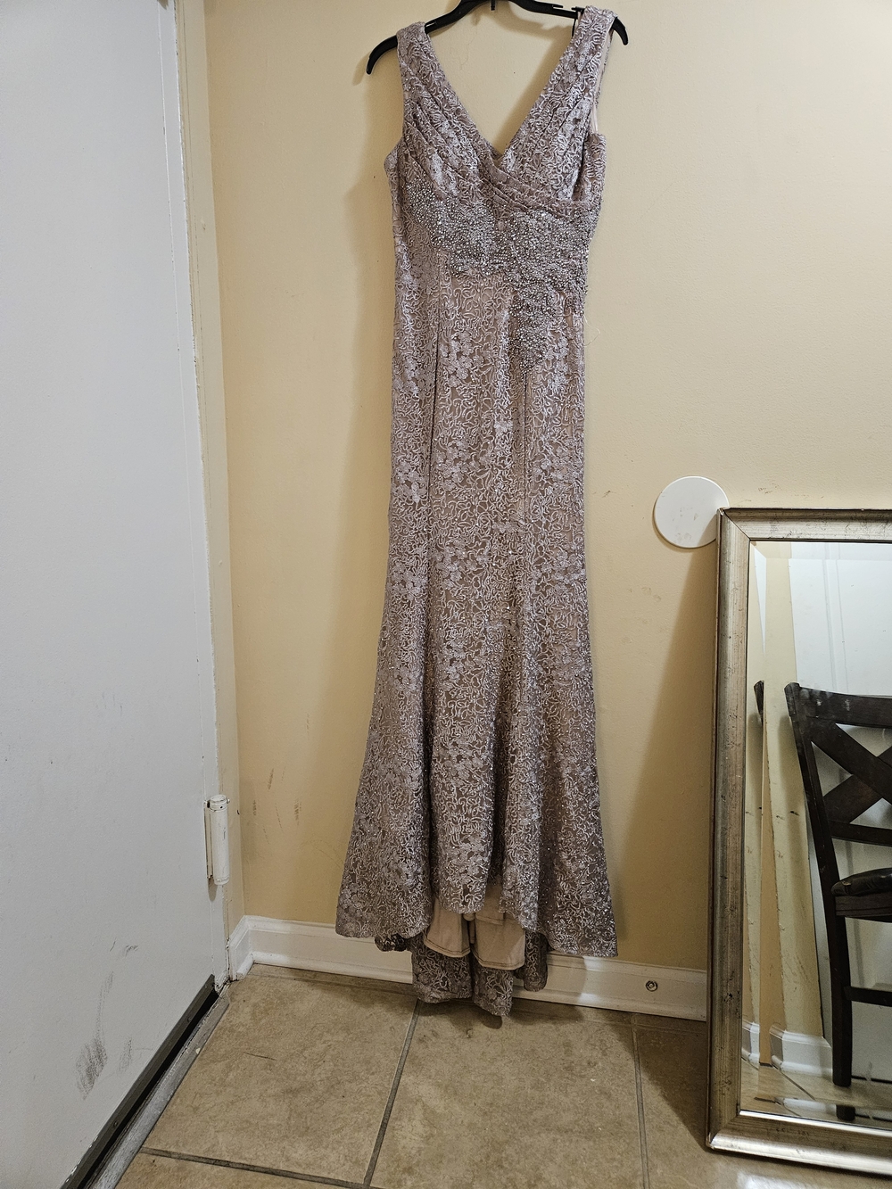 Mac Duggal Mauve Lace V-Neck Evening Gown
